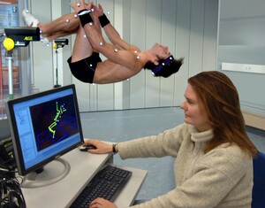 Salto für die Sportwissenschaft an der TU Chemnitz. Copyright: picture-alliance/dpa