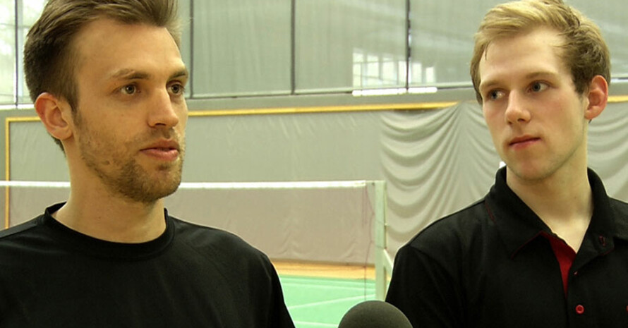 Die deutschen Spitzenspieler Marc Zwiebler (l.) und Max Weißkirchen im Gespräch. Fotos: Schmidt Media OHG