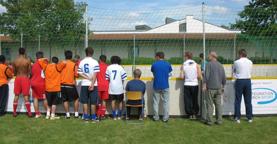 Spielszenen aus dem Innnenhof der JVA