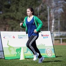 Warmlaufen fürs Finale der Sportabzeichen-Tour in Berlin (Foto: Meike Engels)