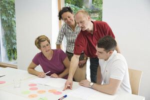 Die Führungs-Akademie des DOSB schult die Teilnehmer im Bereich "Board Skills". Foto: picture-alliance