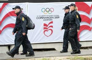 Dänische Sicherheitskräfte schützen die Delegierten und Gäste auf dem 13. IOC-Kongress in Kopenhagen. Copyright: picture alliance