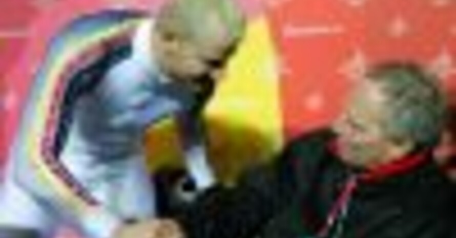 Dank und Respekt: Bundesinnenminister Dr. Wolfang Schäuble und Bob Doppel-Olympiasieger Andre Lange