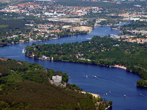 An der Regattastecke in Berlin-Grünau soll 2009 dasSportdenkmal errichtet werden. Copyright: picture-alliance