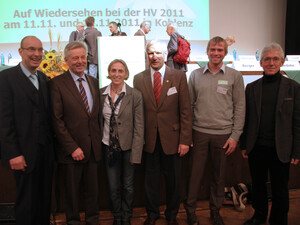 Das neue DAV-Präsidium (v.l): Thomas Urban (Hauptgeschäftsführer), Josef Klenner (Präsident), Tamara Schlemmer (Vizepräsidentin), Ludwig Wucherpfennig (Vizepräsident), Michael Knoll (Vizepräsident) und Franz-Josef van de Loo (Vizepräsident) Foto: DAV